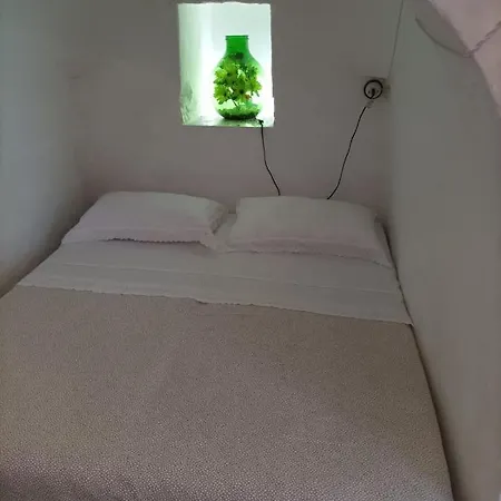 Holiday home Trullo Libellula *