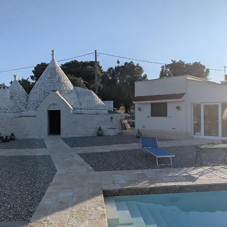 Holiday home Trullo Libellula