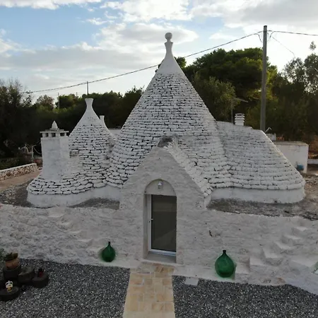 Trullo Libellula Holiday home *